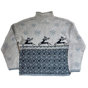 Vintage Hand-knit American Eagle Sweater Snow Reindeer Chunky